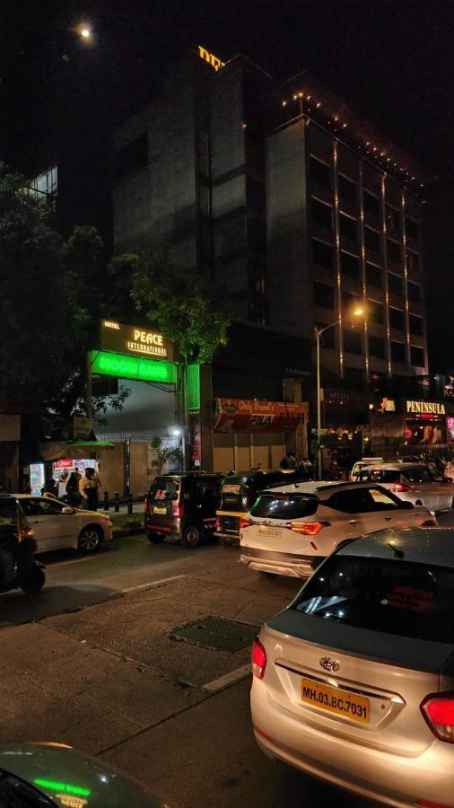 Peace International Hotel Mumbai Exterior foto