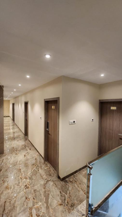 Peace International Hotel Mumbai Exterior foto